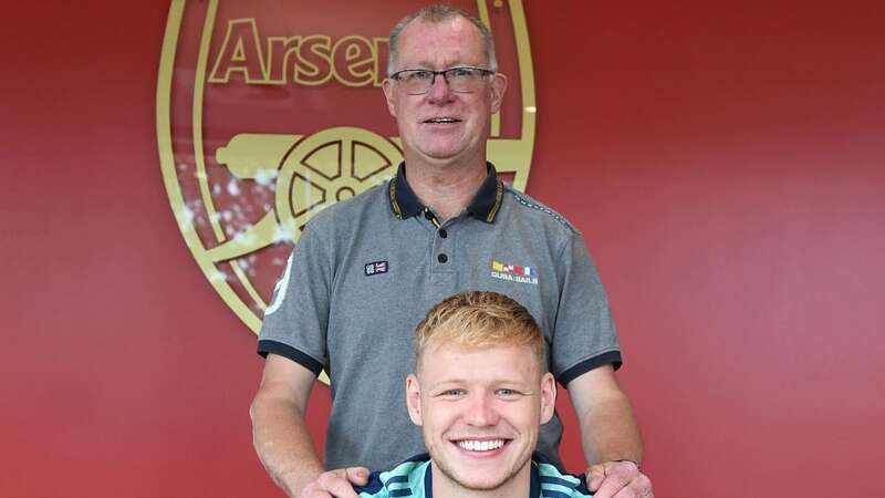 Aaron Ramsdale and his dad Nick (Image: Instagram/@aaronramsdale)