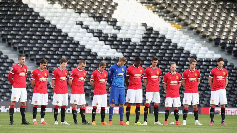 Kellett lines up alongside Van Persie during his time with the club