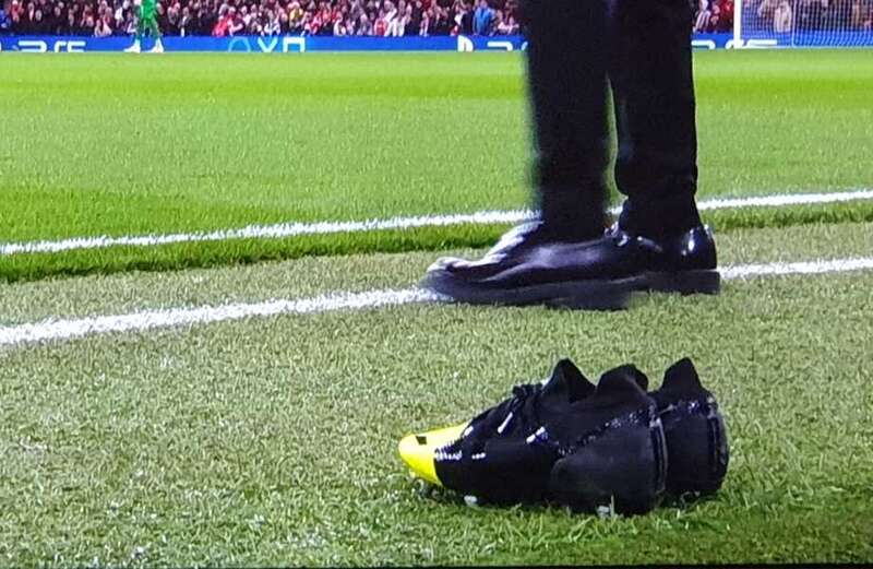 Fans left baffled after spotting ex-Man Utd star Zaha's spare boots on sideline