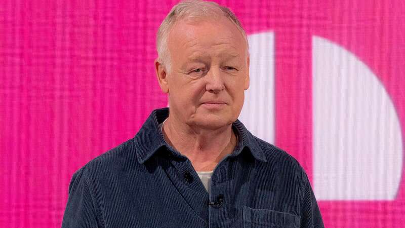 Les Dennis 