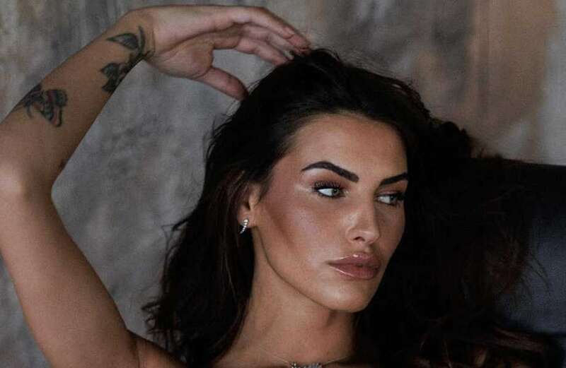 Dusan Vlahovic’s Wag ‘the Italian Megan Fox’ makes fans 'fall out of chair'