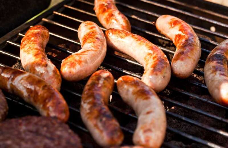 Shops braced for 'latest full-on barbecue weekend ever' as temperatures soar