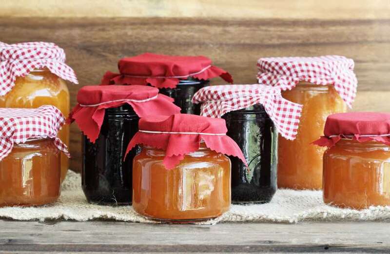 Five easy tips to make perfect presents by creating homemade chutney jars