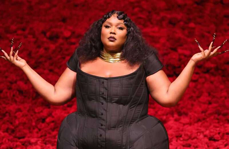 Lizzo offered tell-all interview to clear up sexual harassment lawsuit