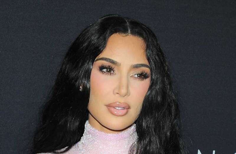 Kim Kardashian shows off real skin and chest wrinkles in 'refreshing' new look