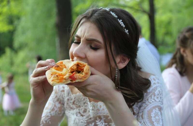 1 in 5 Brits would rather have fast food than traditional wedding meal