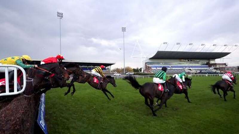 Kempton Park hosts a seven-race card on Monday, where Newsboy