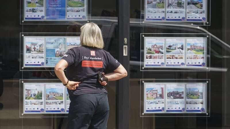 Major lenders are cutting their mortgage rates (Image: Bloomberg via Getty Images)