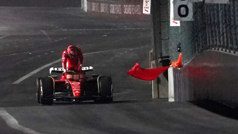 First practice in Las Vegas was called off after Carlos Sainz sustained heavy damage from the track (Image: Hasan Bratic/picture-alliance/dpa/AP Images)