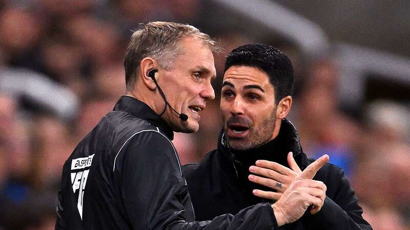 Ex-Arsenal chief Dein accuses Arteta of 