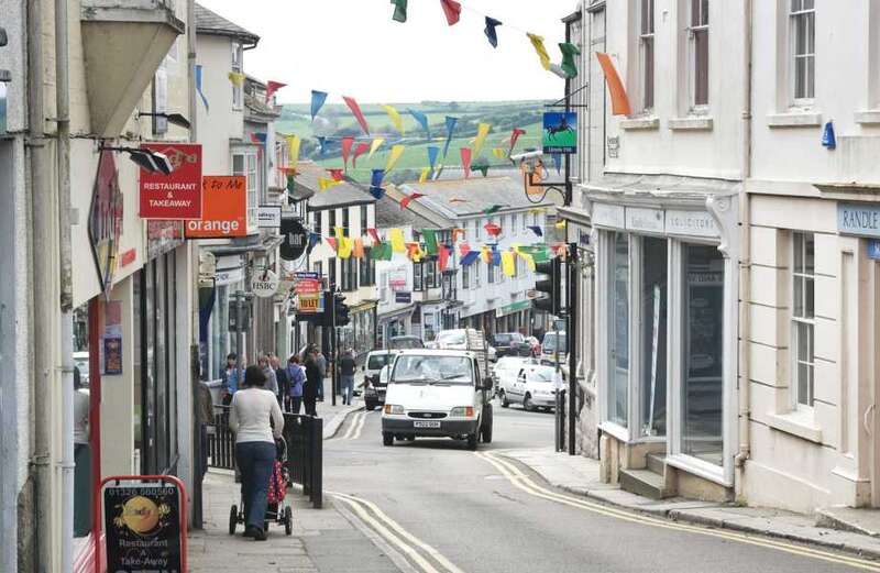 Locals compared the sound to a lorry crashing into their house