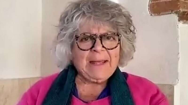 Miriam Margolyes apologises for 