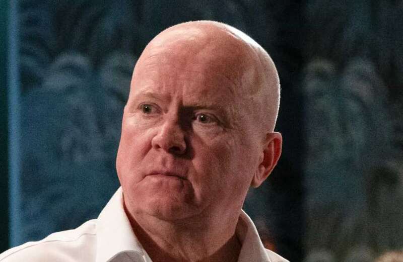 EastEnders fans horrified by Phil Mitchell's method of stuffing a turkey