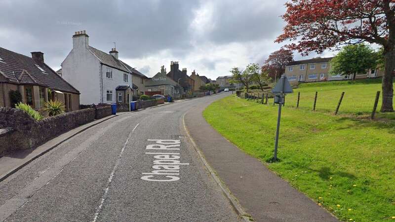 A bus skidded out of control as it rounded a bend on an icy road in Kirkcaldy, Fife