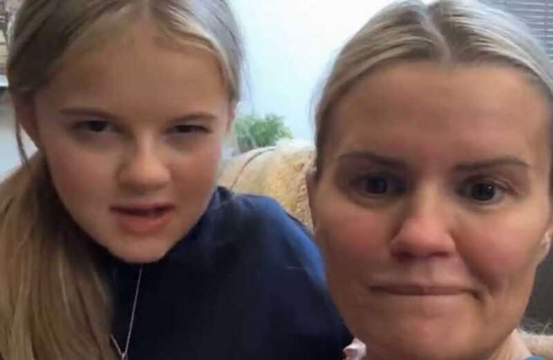 Users were left in shock as they thought the mother and daughter duo looked almost identical.