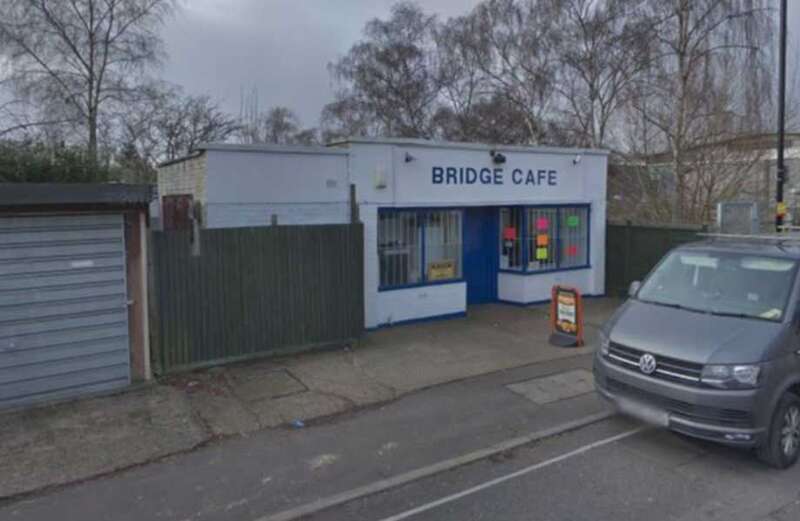 This is where the famous The Apprentice Bridge Cafe can be found