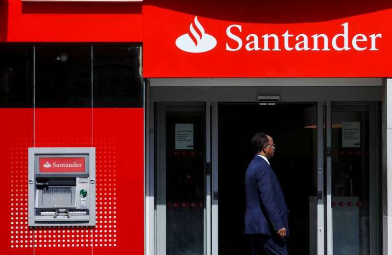 Is Santander online banking down? How to check status in your area