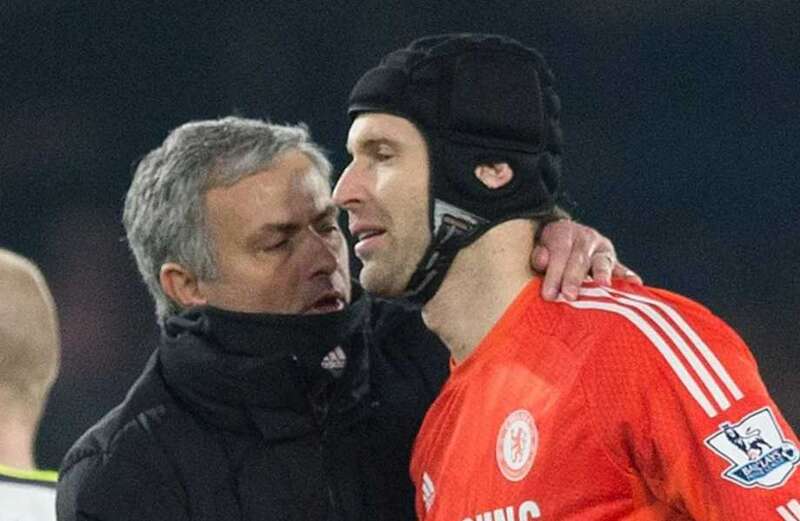 Goalkeeper explained how Mourinho effectively played mind games during his Chelsea tenure