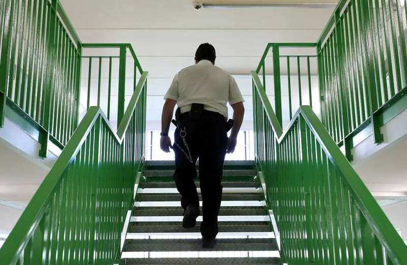 The ex-prison officer also revealed a fascinating truth about the worst offenders inside