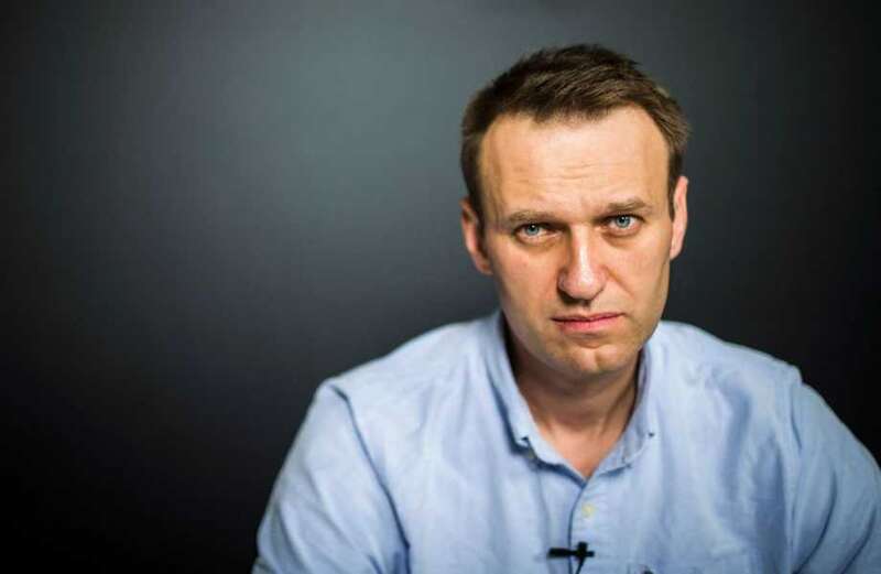 Watch footage of Navalny