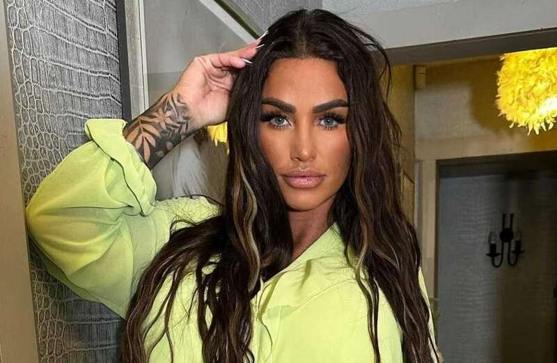 The former glamour model has a surprise proposition for her rival