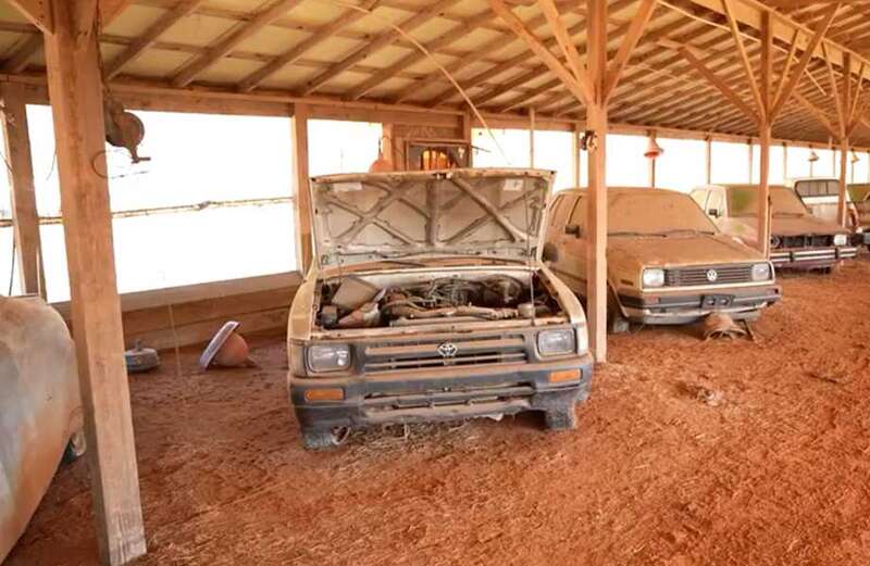 In the video, the men in the classic car-filled barn even showed off rare vehicles