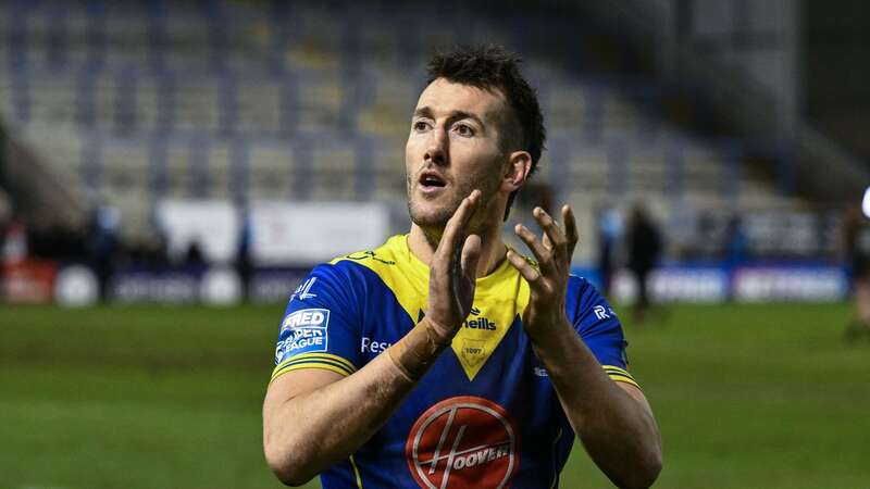 Stefan Ratchford of Warrington Wolves applauds the fans (Image: Craig Thomas/News Images)