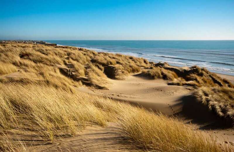 The glorious sands of Camber beach stretch for miles, while the stunning West Wittering beach is just 20 minutes’ drive from Fern Lodge