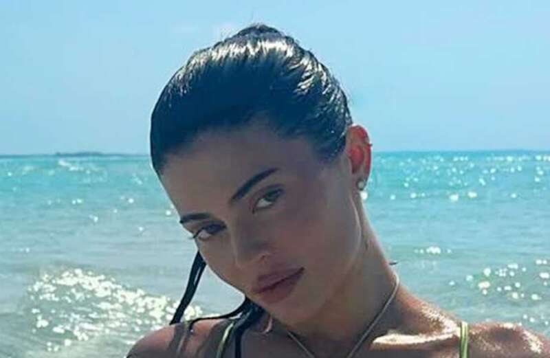 The TV star flaunted her newly slim figure in a bright orange bikini earlier this week