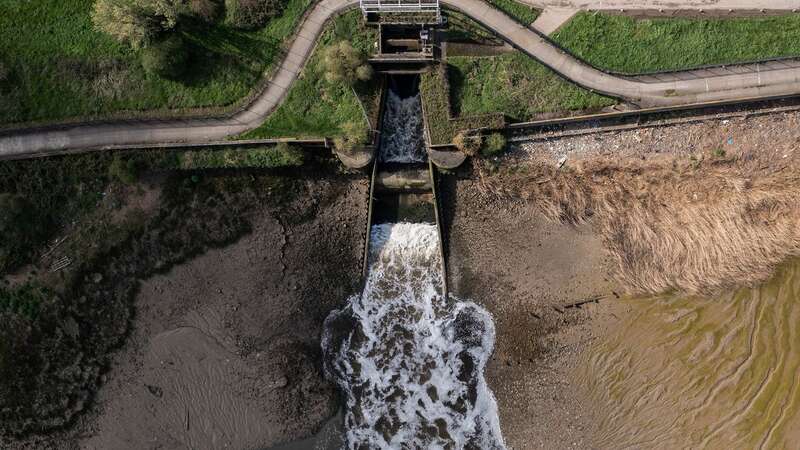 The average water and sewage bill in England and Wales rose by £40 from 2021 until the start of this month (Image: Getty Images)