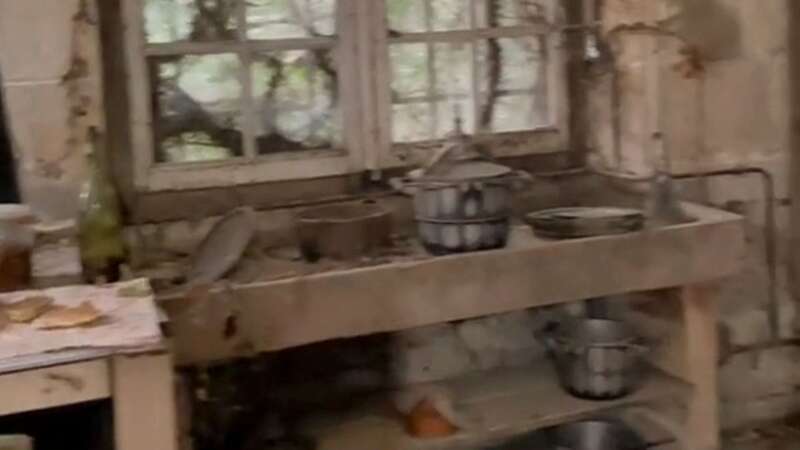 The kitchen inside the abandoned home appeared to be untouched for years (Image: Abandoned.Scotland/TikTok)