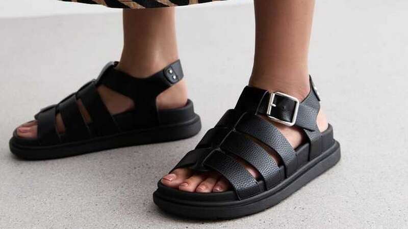 The New Look Wide Fit Black Leather-Look Fisherman Sandals (Image: New Look)