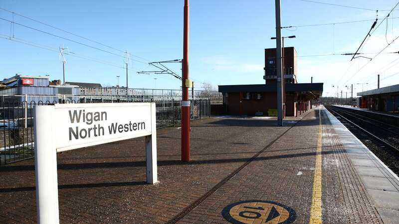 A train has derailed in Wigan (Image: Adam Vaughan)