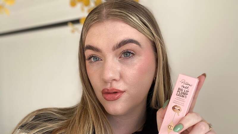 Bethan wearing the Charlotte Tilbury Pillow Talk Big Lip Plumpgasm