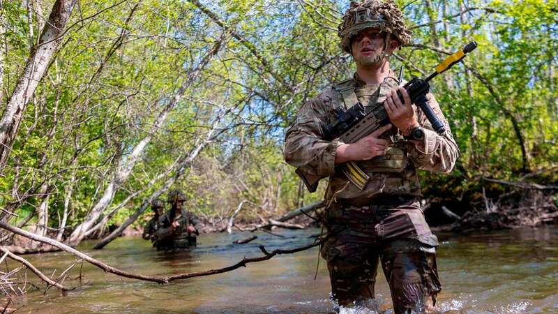 The mobile phones of British mobile phones may be broken into by the Russians (Image: Corporal Nathan GM Tanuku)