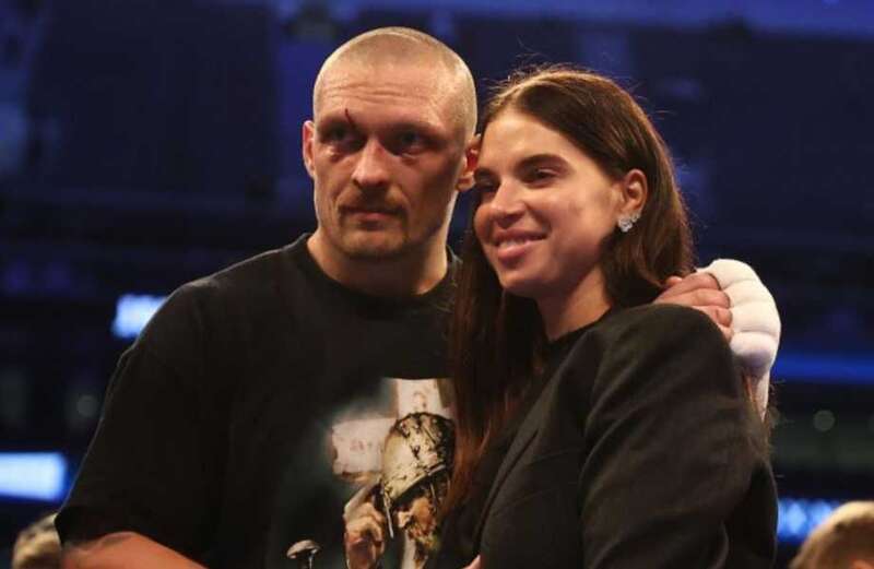 Who is Oleksandr Usyk's wife Yekaterina and how many children do couple have?