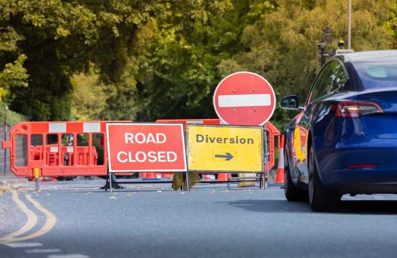 Yellow signs can be temporary or permanent signs