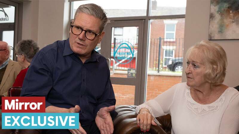 Keir Starmer with pensioner Mandy Snelgrove in Bolton, Greater Manchester (Image: Andy Stenning/Daily Mirror)