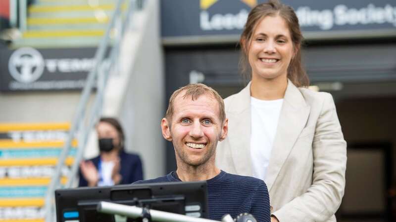 Rob Burrow, who died earlier this week, and wife Lindsey. (Image: Allan McKenzie/SWpix.com/REX/Shutterstock)