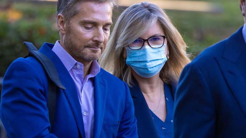 Rebecca Grossman tightly holding on to her husband Peter Grossman (Image: Los Angeles Times via Getty Images)