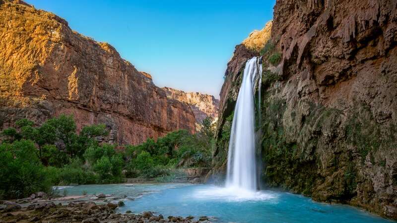 A bunch of hikers experienced gastrointestinal symptoms after drinking water 