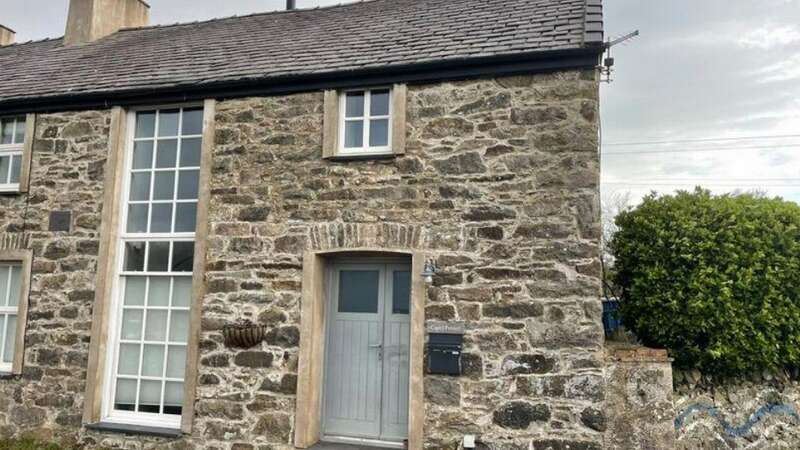 This converted chapel has one crucial feature that estate agents failed to mention (Image: Rightmove/Williams & Goodwin/TNG)