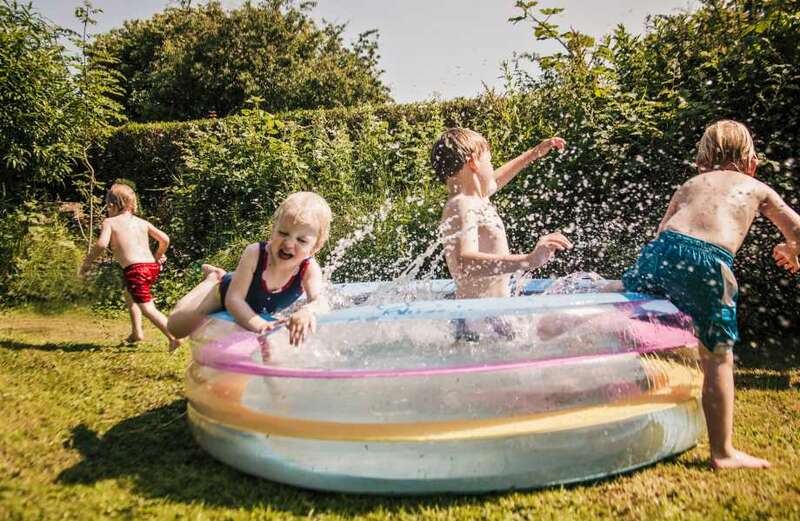 How much does it cost to fill up a paddling pool?