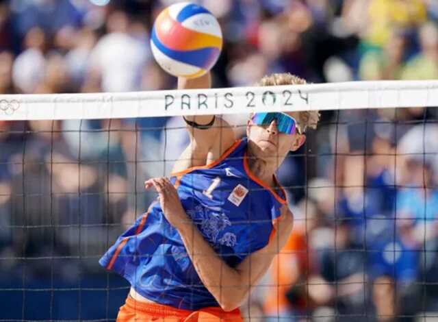 Netherlands and Steven van de Velde were beaten by Italy in the beach volleyball(Credits: Marcus Brandt/dpa / Avalon)