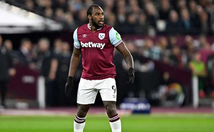 Michail Antonio involved in car crash as West Ham issues statement