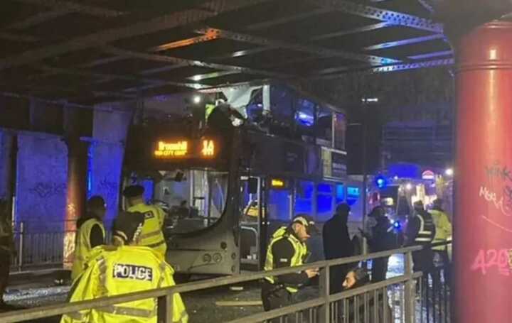 Double-decker bus crashes into Glasgow bridge, leaving multiple injured; man with ’massive gash’