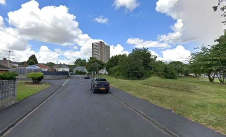 14-year-old boy fighting for life after stabbing in Oldbury