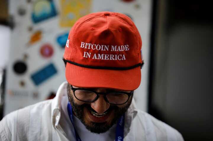 Trump’s cryptocurrency plummets as critics label it worthless