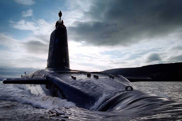 Ministry of Defence and Rolls-Royce sign £9bn nuclear submarine reactor deal