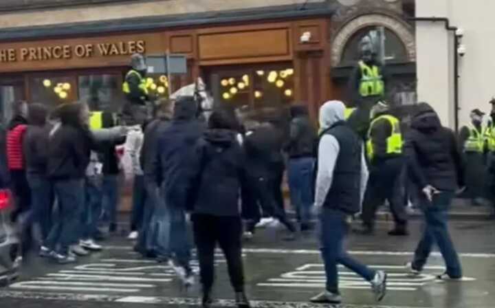 Violent clashes erupt between football fans ahead of Cardiff vs Bristol derby